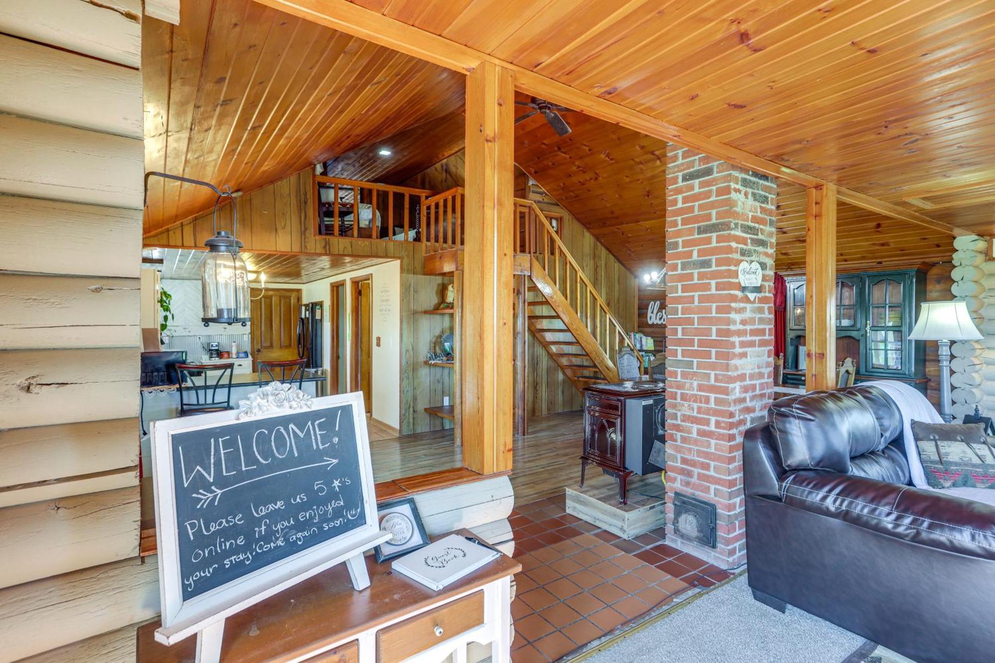 Quiet Shiloh Retreat With Spacious Yard And Fireplace! Eksteriør billede