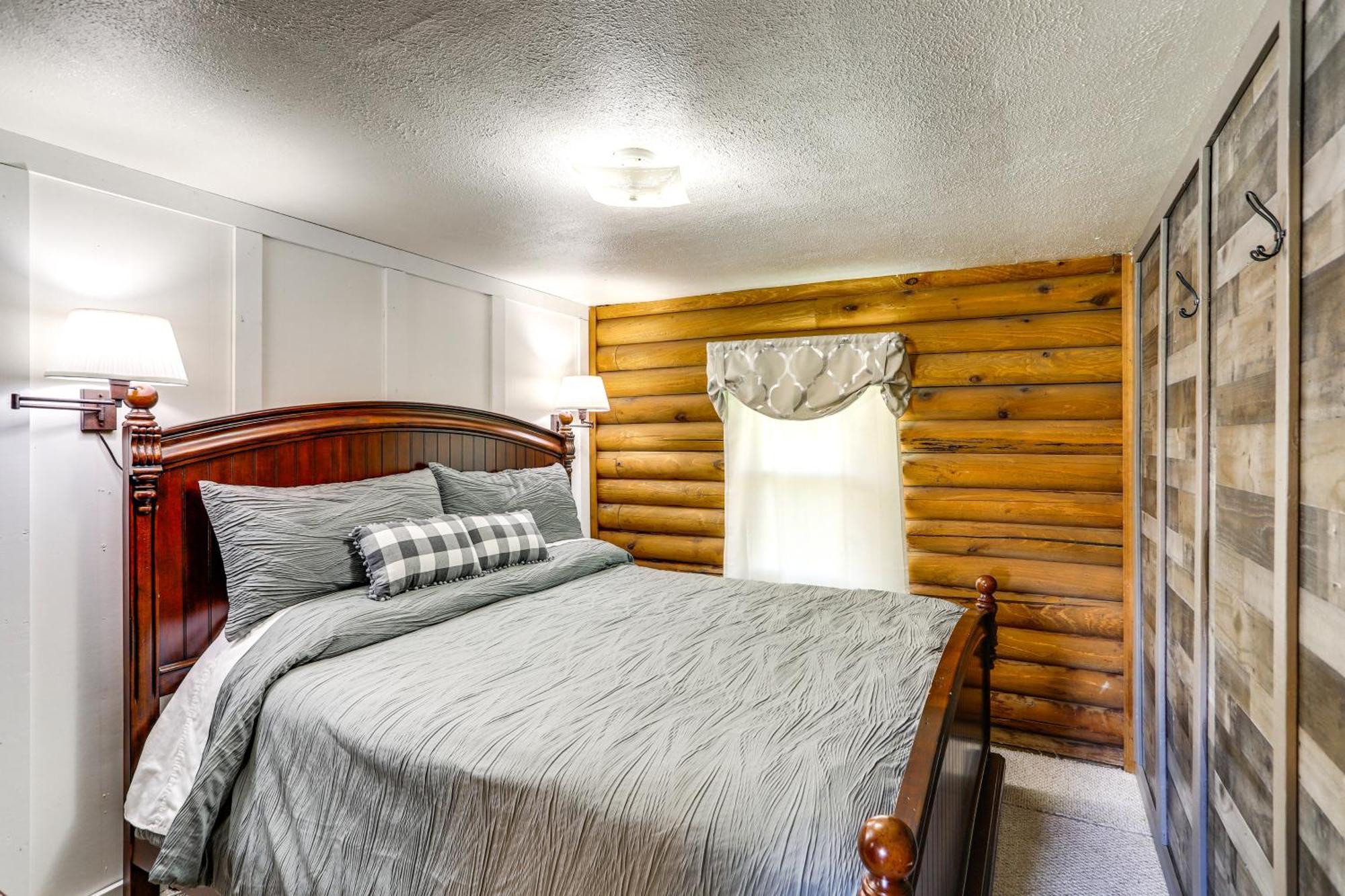 Quiet Shiloh Retreat With Spacious Yard And Fireplace! Eksteriør billede
