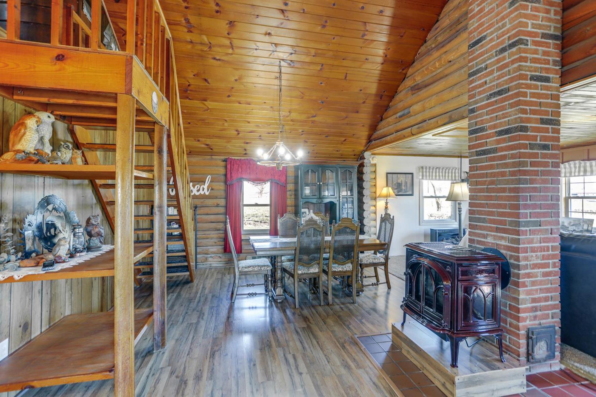 Quiet Shiloh Retreat With Spacious Yard And Fireplace! Eksteriør billede